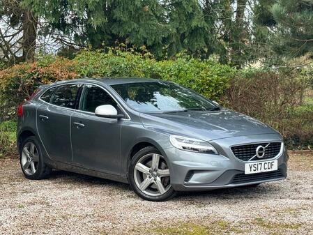 VOLVO V40 2.0 R-Design D4